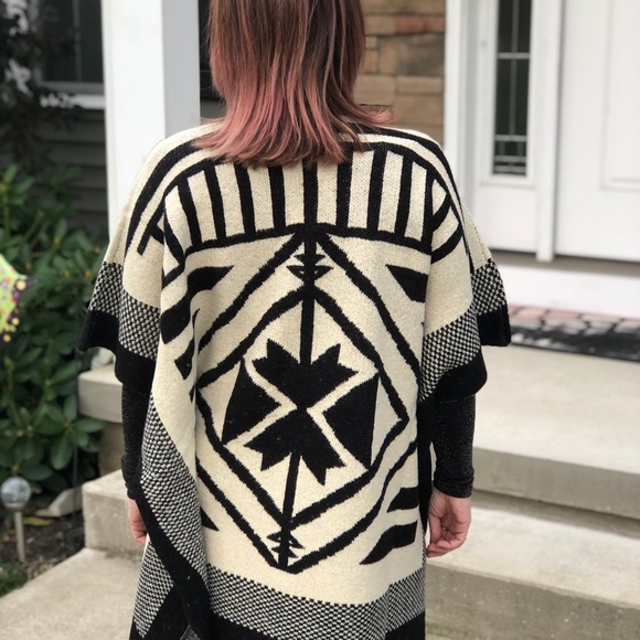 Maxsport Luxury Thick Geometric Cardigan - Picture 2 of 4
